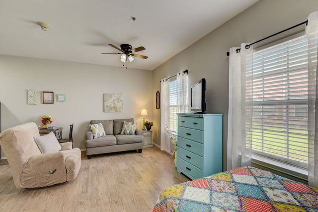 13_web_or_mls_Solon_Rd_013