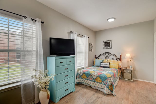 15_web_or_mls_Solon_Rd_015