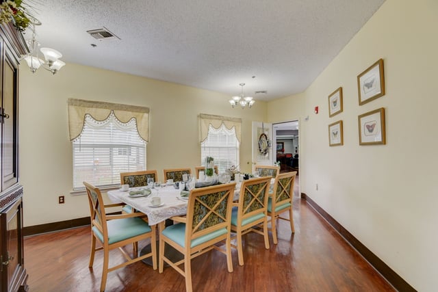 7_web_or_mls_Solon_Rd_007